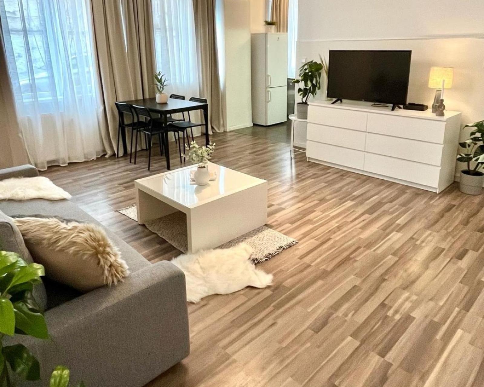 Adele - Old Town Apartment *